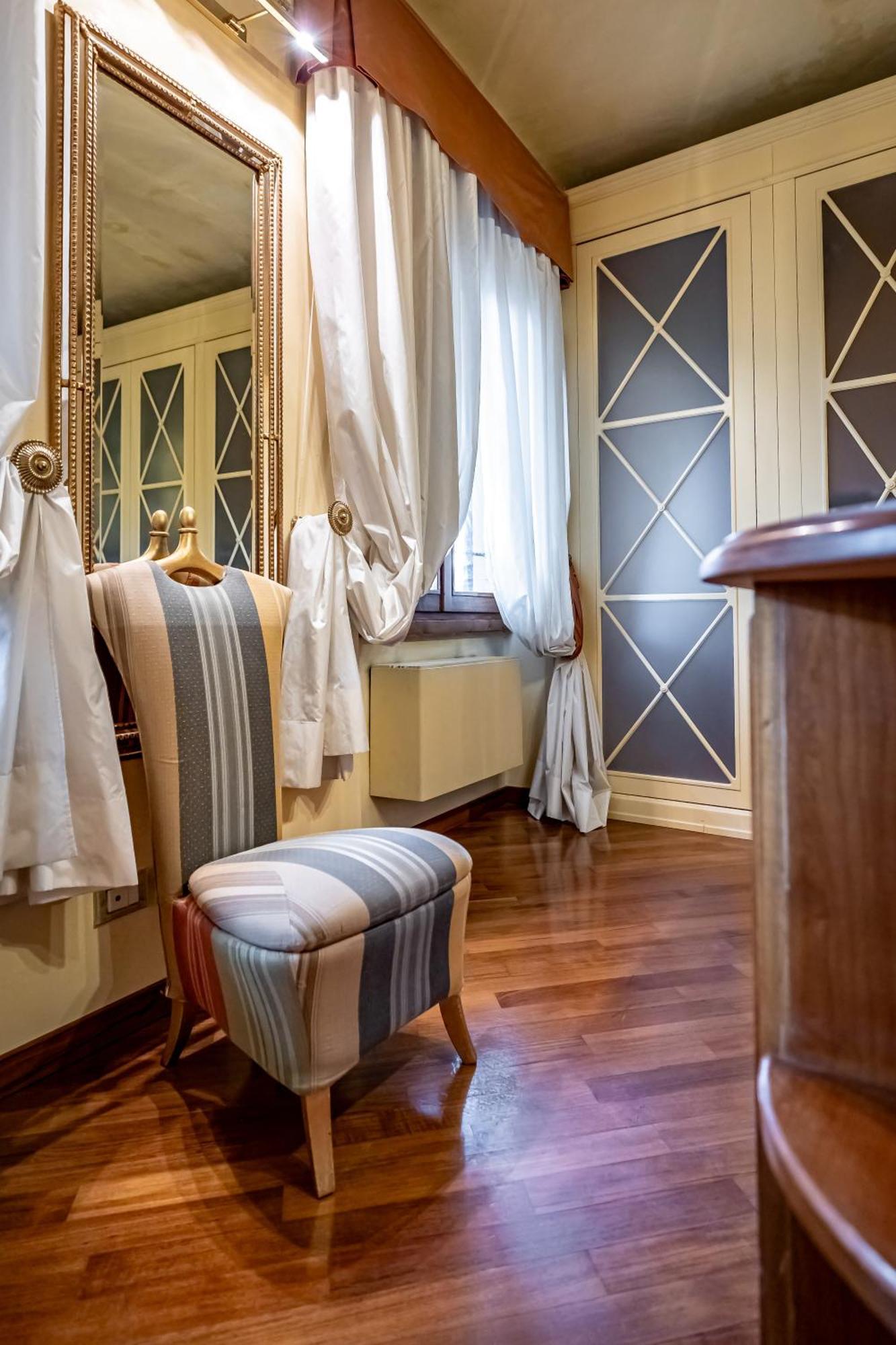 Yd Penthouse Breathtaking Views Over Ponte Vecchio Apartment *