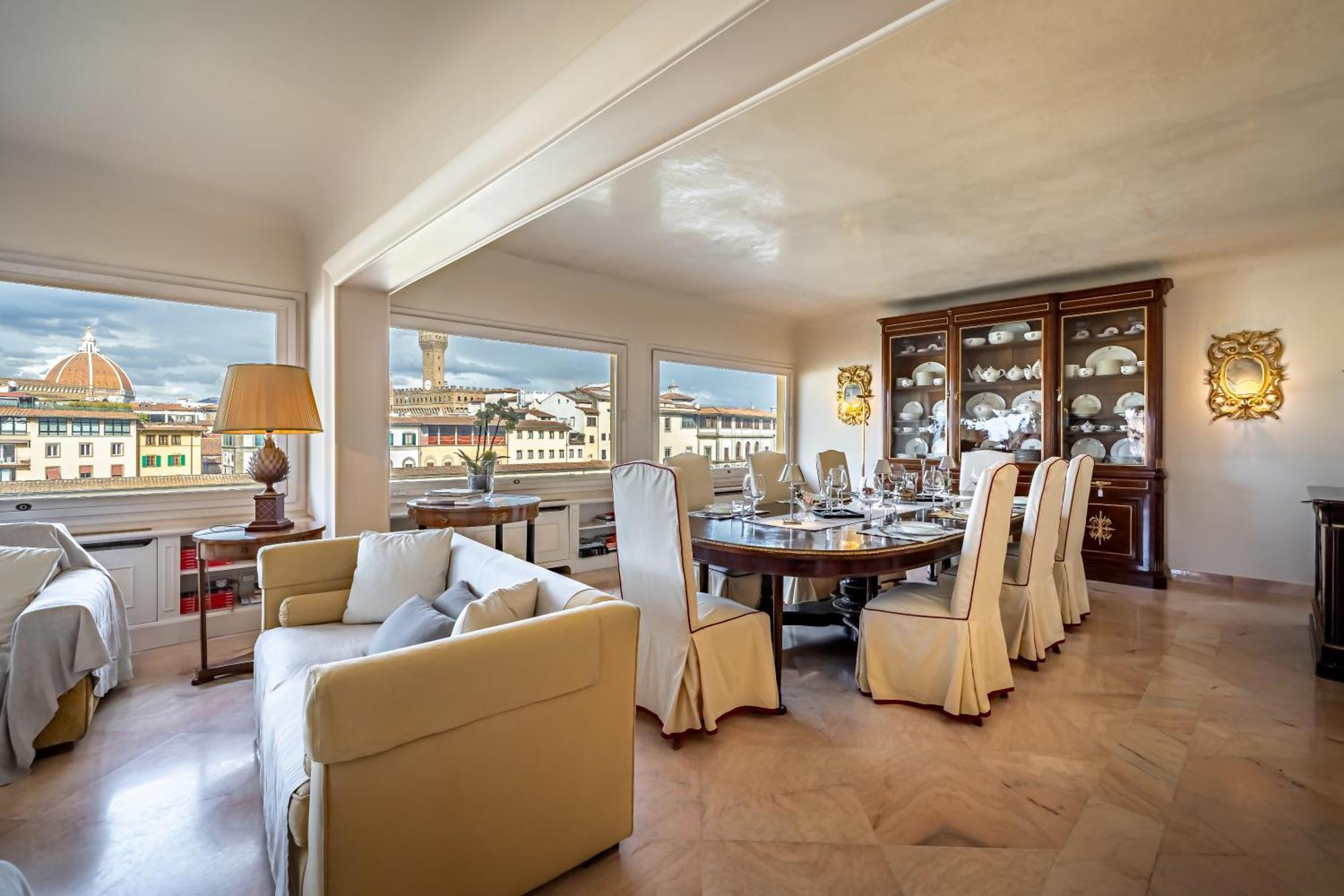 Apartment Yd Penthouse Breathtaking Views Over Ponte Vecchio Florenz