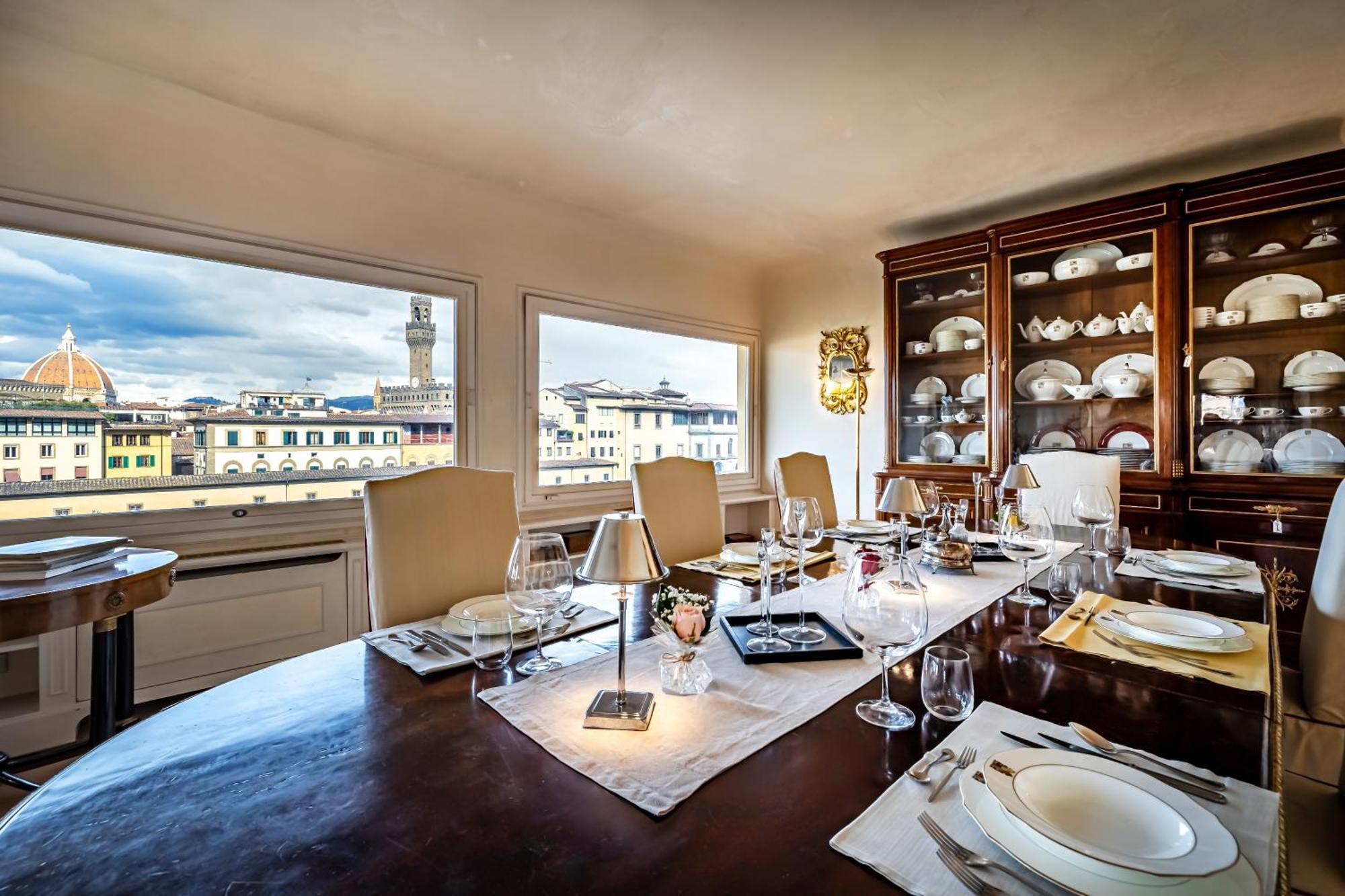 Apartment Yd Penthouse Breathtaking Views Over Ponte Vecchio
